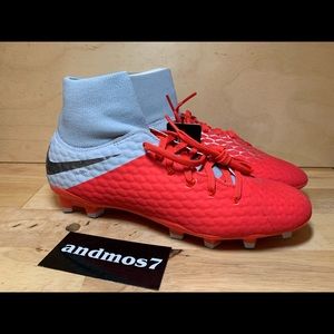 Nike Hypervenom Academy 3 Soccer Cleats - Sz 8 M